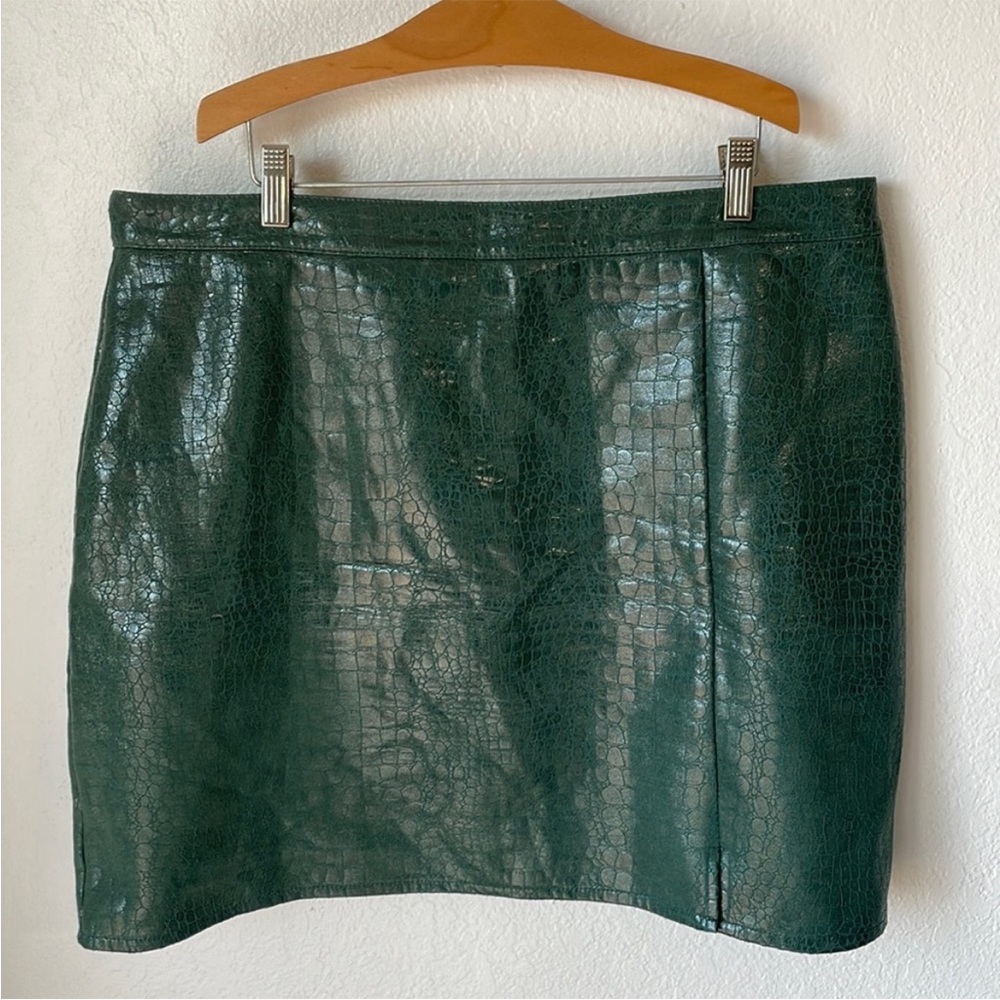 🦃SALE!🦃 🆕 Nasty Gal‎ Snake Print Skirt